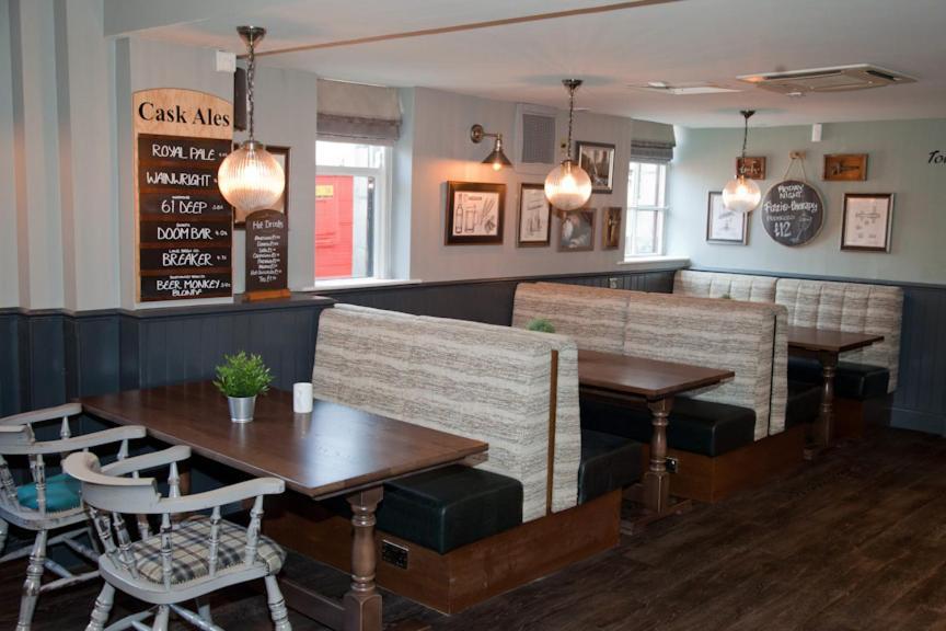 The Royal Hotel Bolton-le-Sands Kamer foto