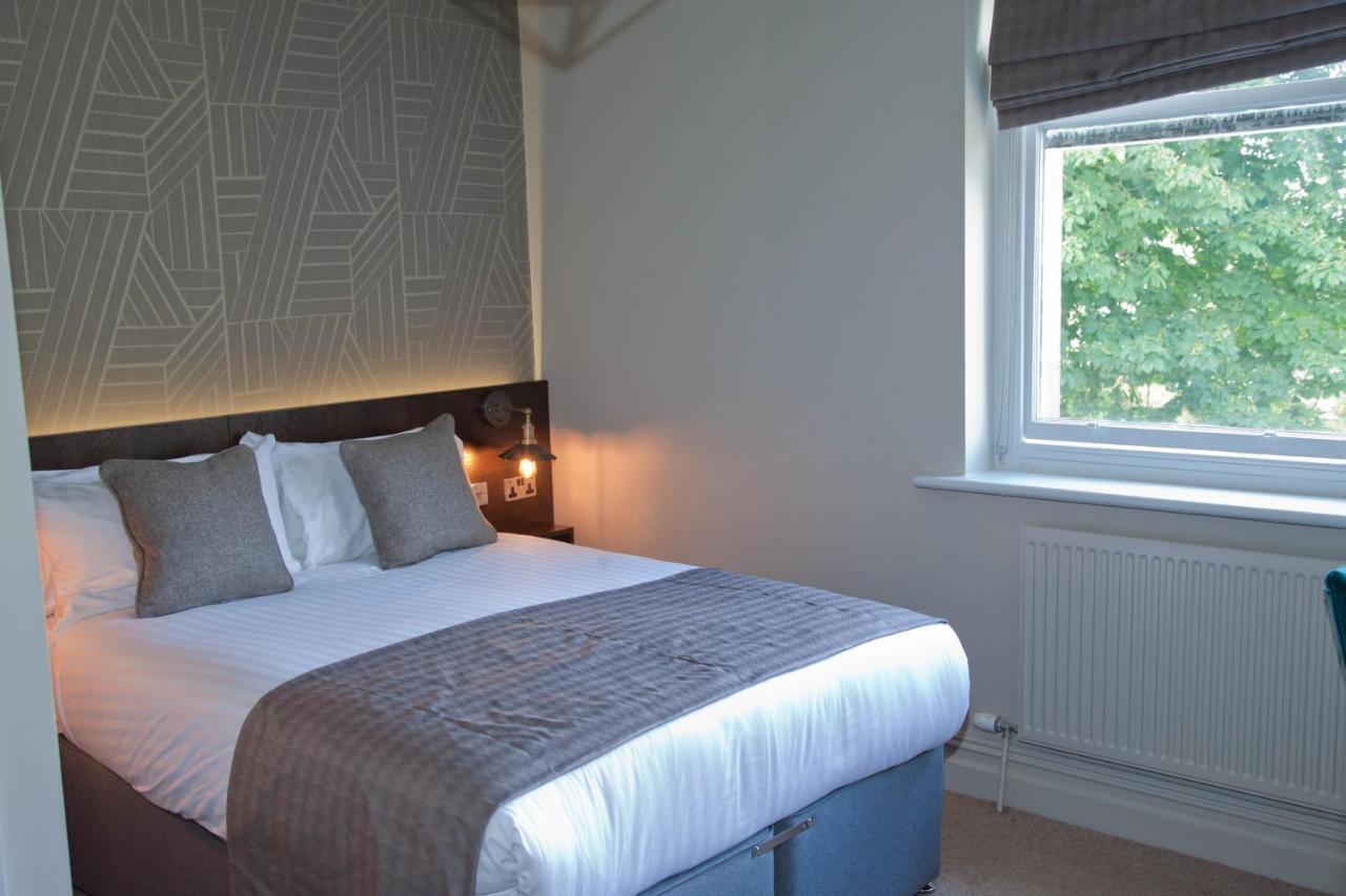 The Royal Hotel Bolton-le-Sands Buitenkant foto
